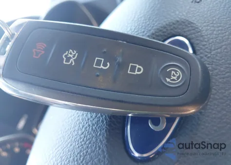 2017 Ford Escape Titanium z USA, uszkodzony, nr VIN 1FMCU0J91HUE85232